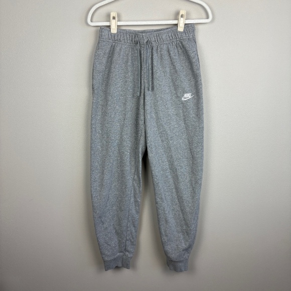 Nike Sportswear Club Fleece Joggers - Size Small - Picture 1 of 6